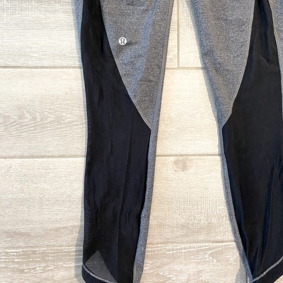 Lululemon size 4 leggings with mesh 25” - Picture 2 of 6